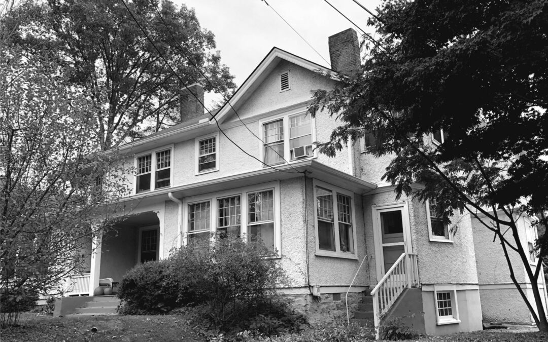124 Montford Avenue-House or Apartments?                        A Short Lesson on Historical Research